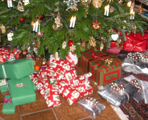 Regalos al pie del árbol
